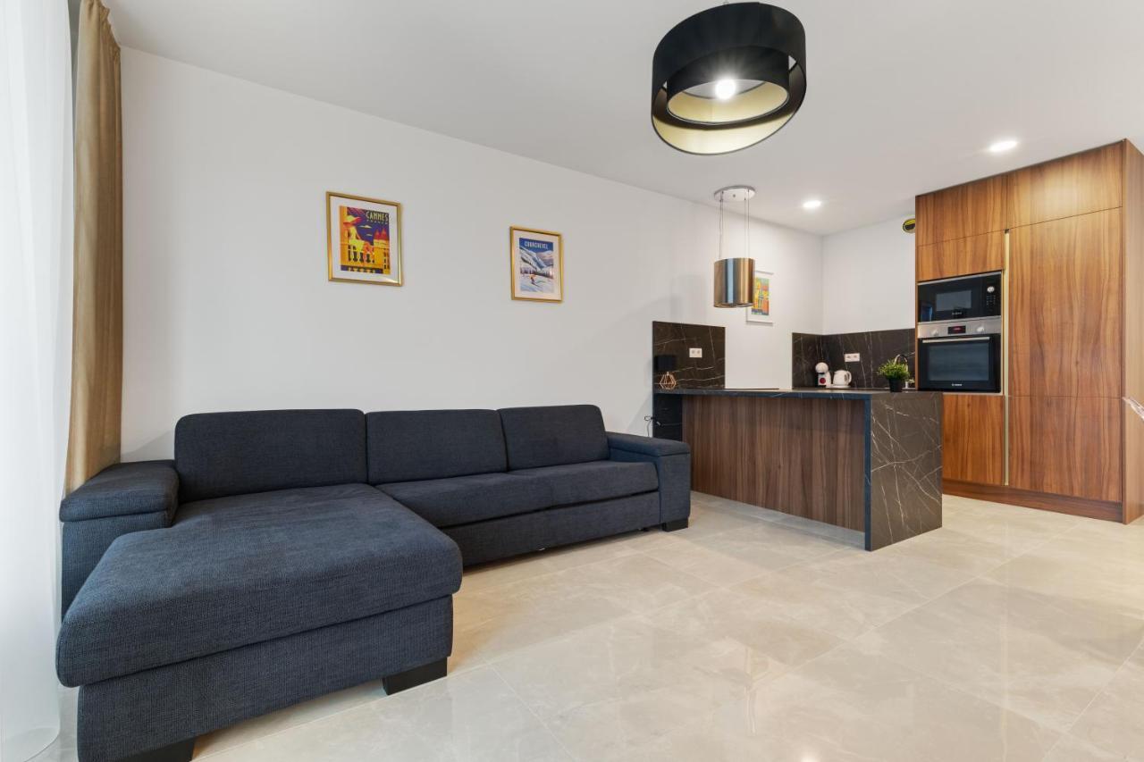 Apartament Lam Jegeho Alej - Jacuzzi - Free Parking Bratysława Zewnętrze zdjęcie